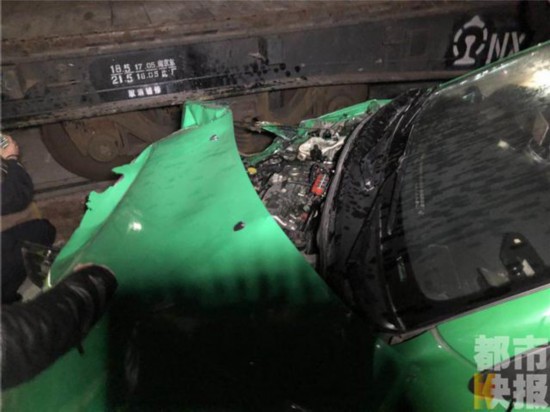 �������⳵����賿��ײ ���������Ŀȫ��