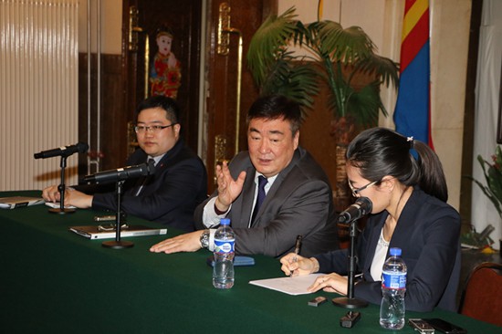 �й�פ�ɹ�ʹ���Ϻ�����ʹ���м����д������顰���ᡱ����