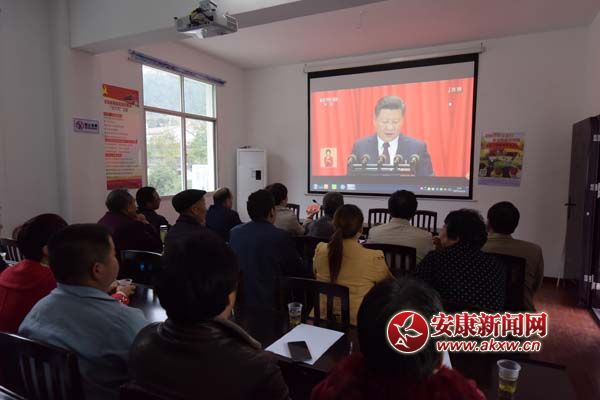 ���ķ�������嵳Ⱥ��ң���ɲ����ϵ�Ա��ũ��Ⱥ�������տ�ʮ�Ŵ�Ļʢ���������� �����ͣ�.jpg