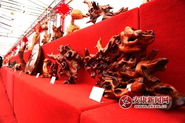 ��̬������ذ͸��� (2).jpg