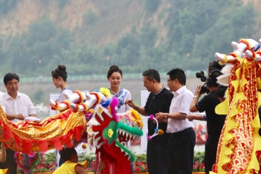 ��18���й������������۽ڿ�Ļ