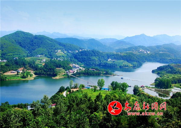 ʢ��������ˮ����ͼ��