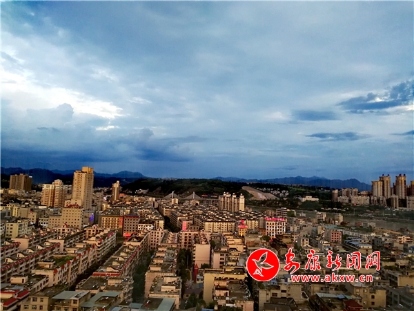 ���ΰ���