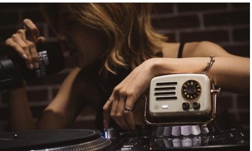 打开不可思议 猫王年度新品旅行者2号上市开卖