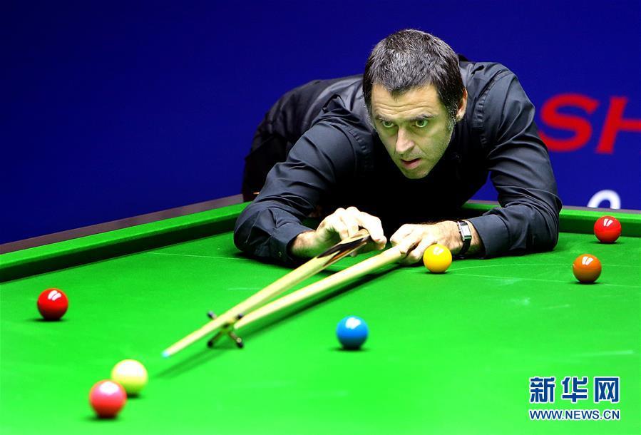 (体育)(1)斯诺克——上海大师赛:奥沙利文对阵罗伯逊
