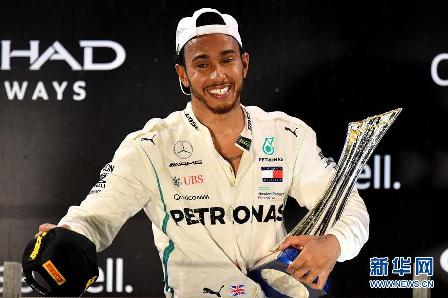 ����������2����������F1��������վ�����ܶ��ٶ��