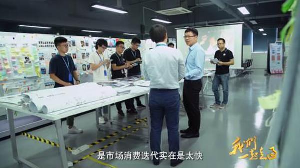 4�������������͵��Ӽ�¼Ƭ������һ���߹������߼����ڰ˼�