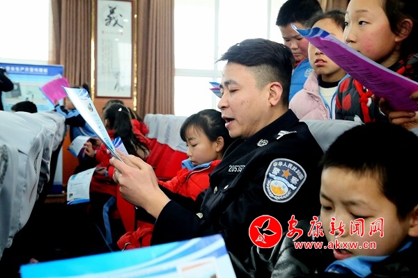 4.������վ�ɳ����񾯴�ѧ����ѧϰ��ͨ��ȫ&ldquo;���ָ�&ldquo;.jpg