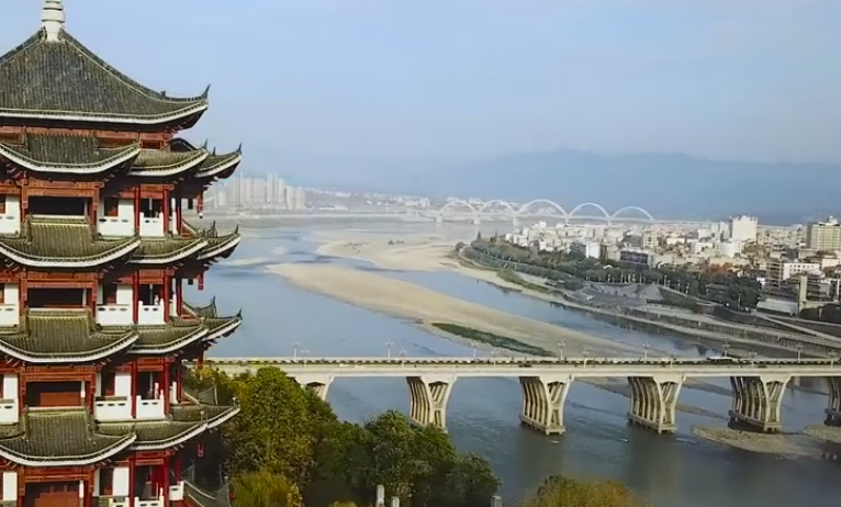 ������ĸ�׺ӡ� ���������ж�