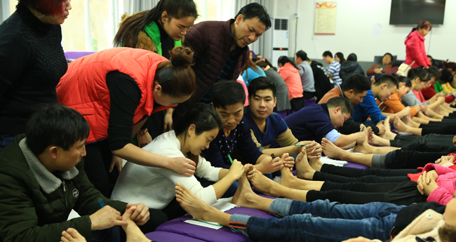  ���޽���ԡ��ѵΪ������Ѽ�����ѵ���ѳ�Ϊ������ƶ�����һ����������Ƭ��