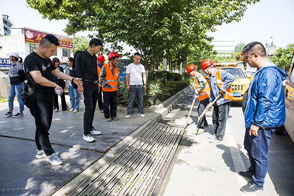 �۽�ʮ���ˣ���������԰����ʩ�ۺ������ж���ʽ����