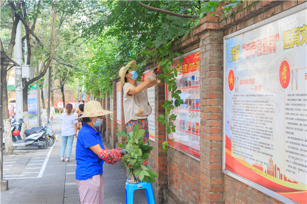 ���С�����ʦ��