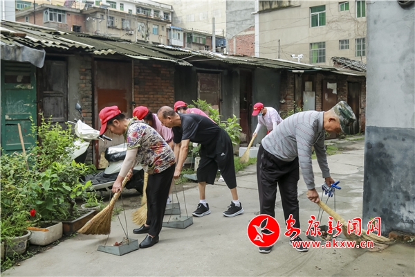 �°�·������֯��Ա��ɨ