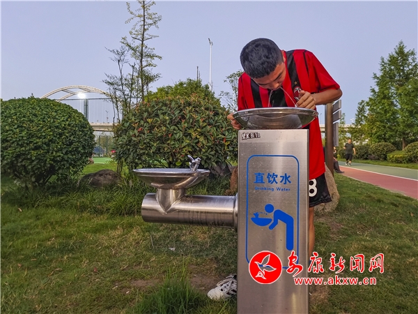 ��������ֱ��ˮ