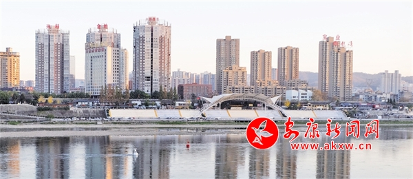 ʮ���Ǩ�Ϻӽ�