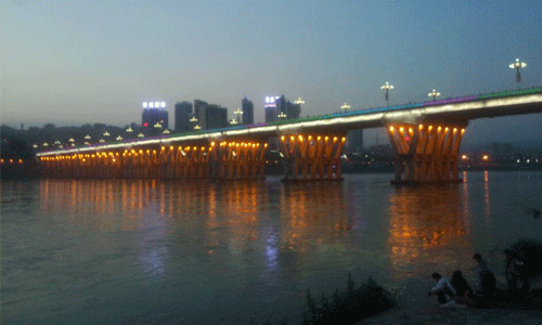 ���Ƴ���