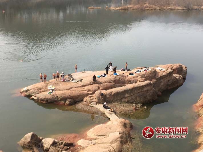 ʯȪС����ζŨ