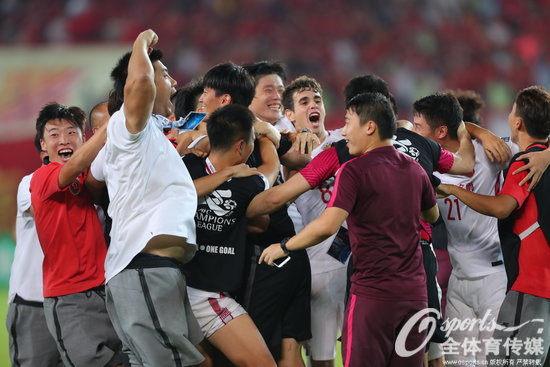 2017��9��12�գ�2017���ǹ�����1/4�����ڶ��غ��ڹ��������������ʼ�ڶ��غϽ������ɹ��ݺ������ӭս�Ϻ��ϸۡ�����120������ս��5��5ƽ�������ս���4:5�����ϸۣ��ϸ۽�����