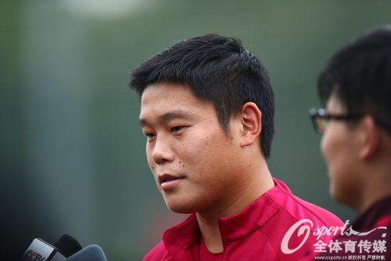 �����Ա�̻ۿ�����ý��ɷ�